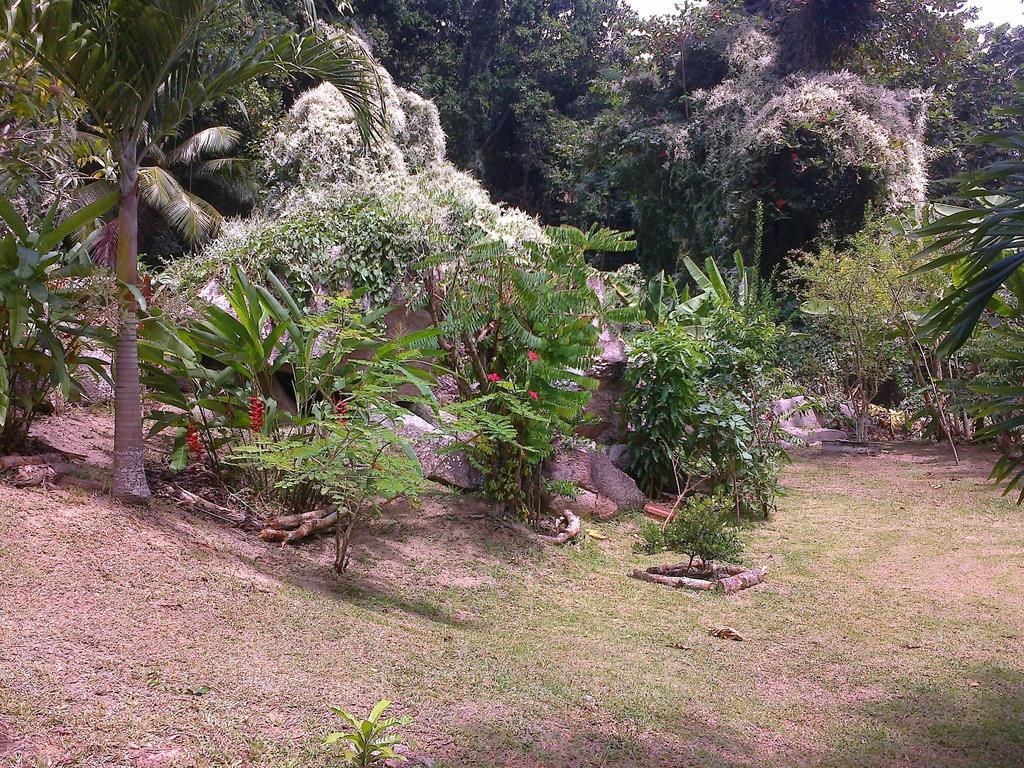 Liane De Mai Bed & Breakfast La Digue Exterior photo